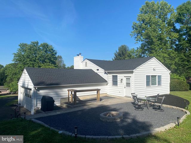 4361 SUNNYSIDE DR, Doylestown, PA 18902