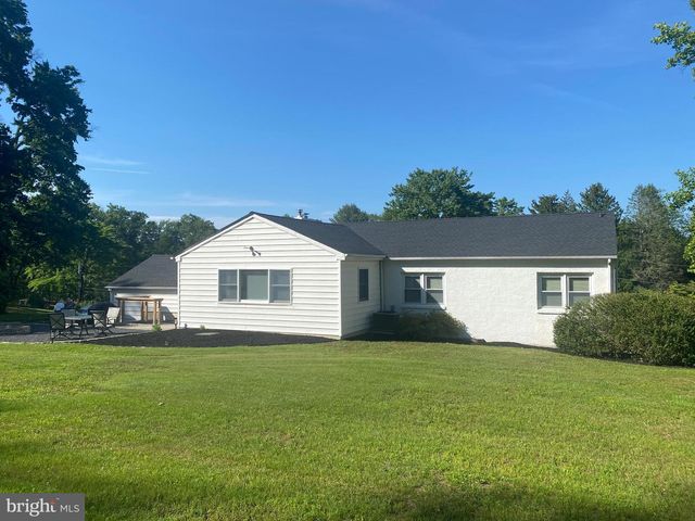 4361 SUNNYSIDE DR, Doylestown, PA 18902