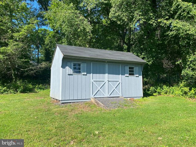 4361 SUNNYSIDE DR, Doylestown, PA 18902