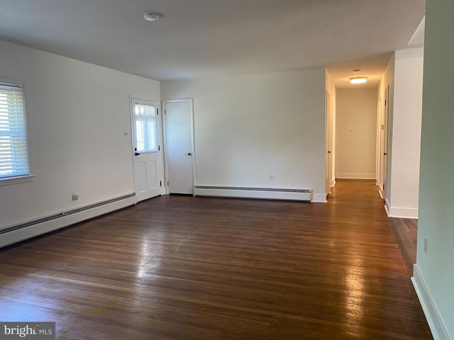4361 SUNNYSIDE DR, Doylestown, PA 18902