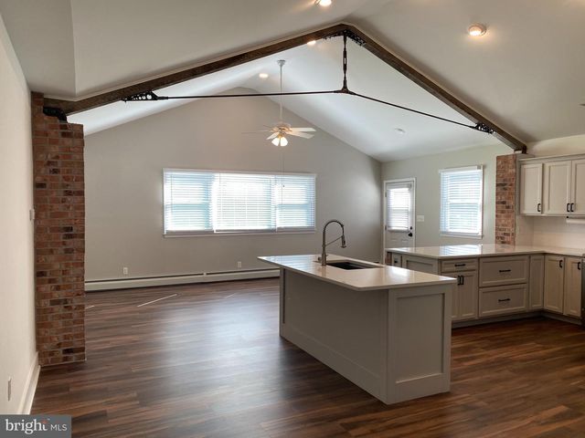 4361 SUNNYSIDE DR, Doylestown, PA 18902
