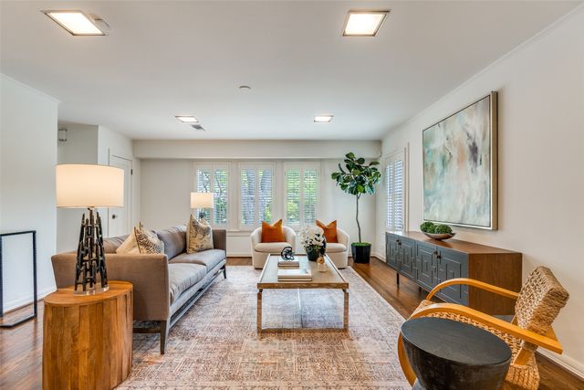 4073 Amherst Avenue, University Park, TX 75225