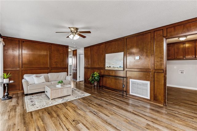 9321 Mars Ave, Corpus Christi, TX 78409