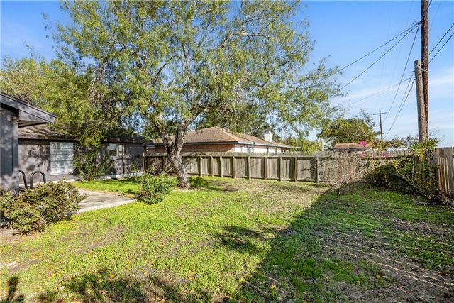 9321 Mars Ave, Corpus Christi, TX 78409