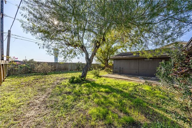 9321 Mars Ave, Corpus Christi, TX 78409