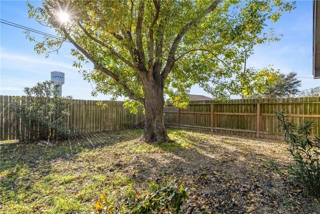 9321 Mars Ave, Corpus Christi, TX 78409