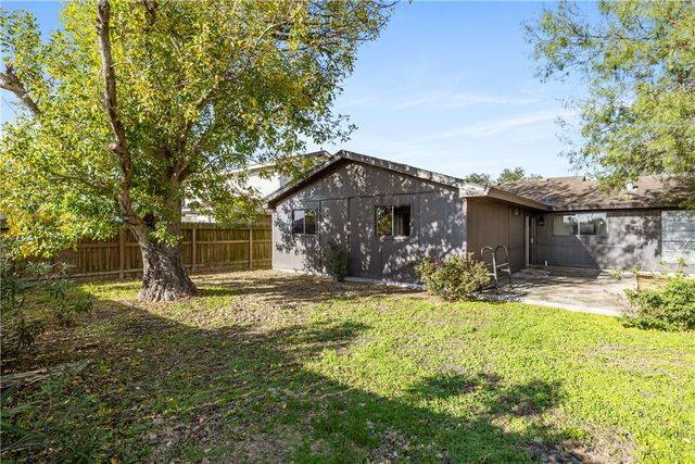 9321 Mars Ave, Corpus Christi, TX 78409