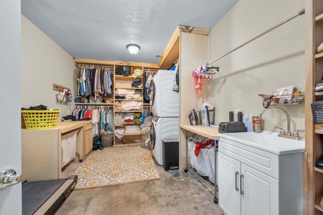 12838 SW 60th St, Andover, KS 67002