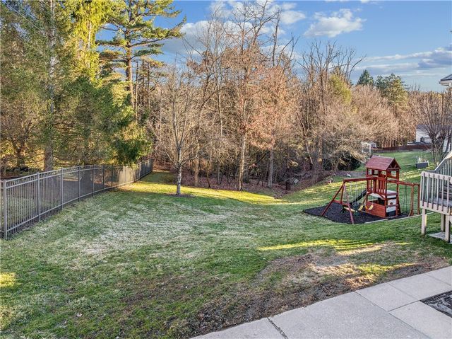 124 Pinebrook Drive, Chippewa Twp, PA 15010