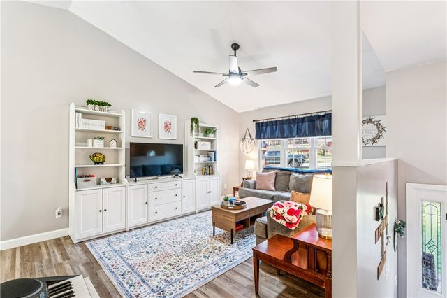 124 Pinebrook Drive, Chippewa Twp, PA 15010