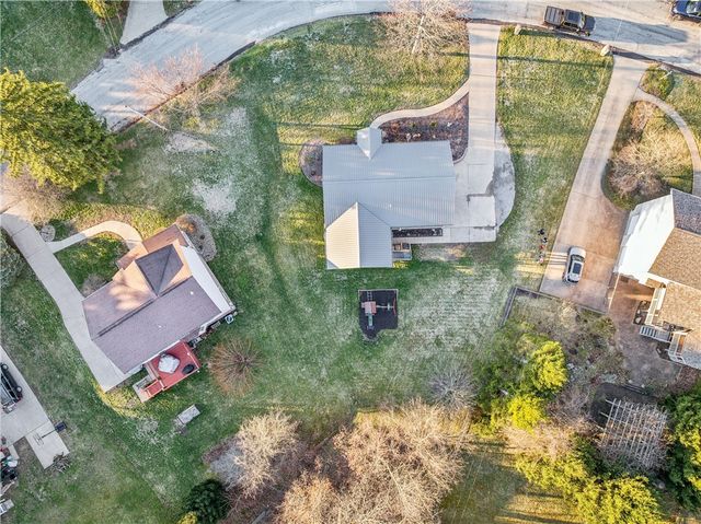 124 Pinebrook Drive, Chippewa Twp, PA 15010