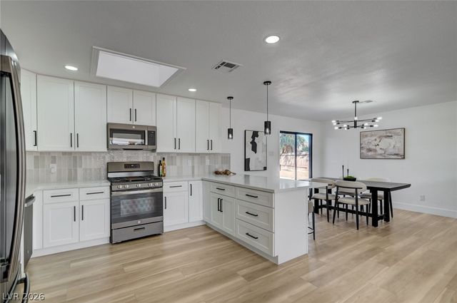 2446 Tournament Street, Las Vegas, NV 89142