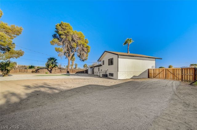 2446 Tournament Street, Las Vegas, NV 89142