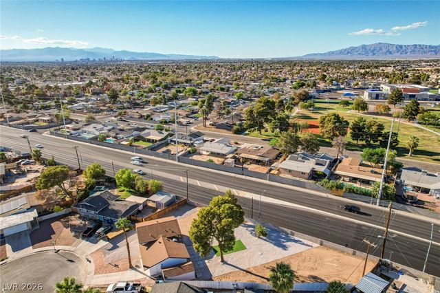 2446 Tournament Street, Las Vegas, NV 89142