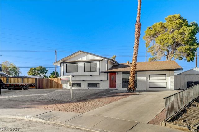 2446 Tournament Street, Las Vegas, NV 89142