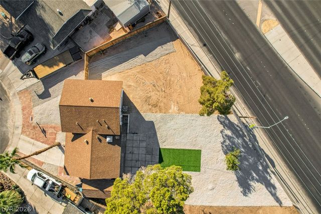 2446 Tournament Street, Las Vegas, NV 89142