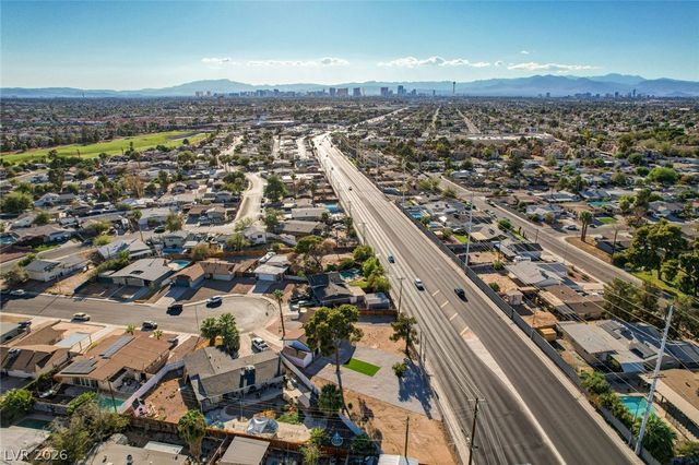 2446 Tournament Street, Las Vegas, NV 89142