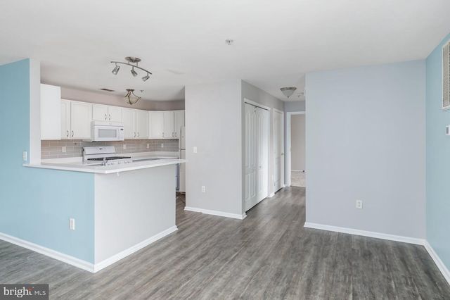 85 HIGHBRIDGE LN, West Deptford, NJ 08086
