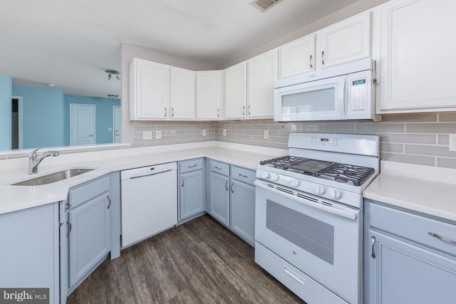 85 HIGHBRIDGE LN, West Deptford, NJ 08086