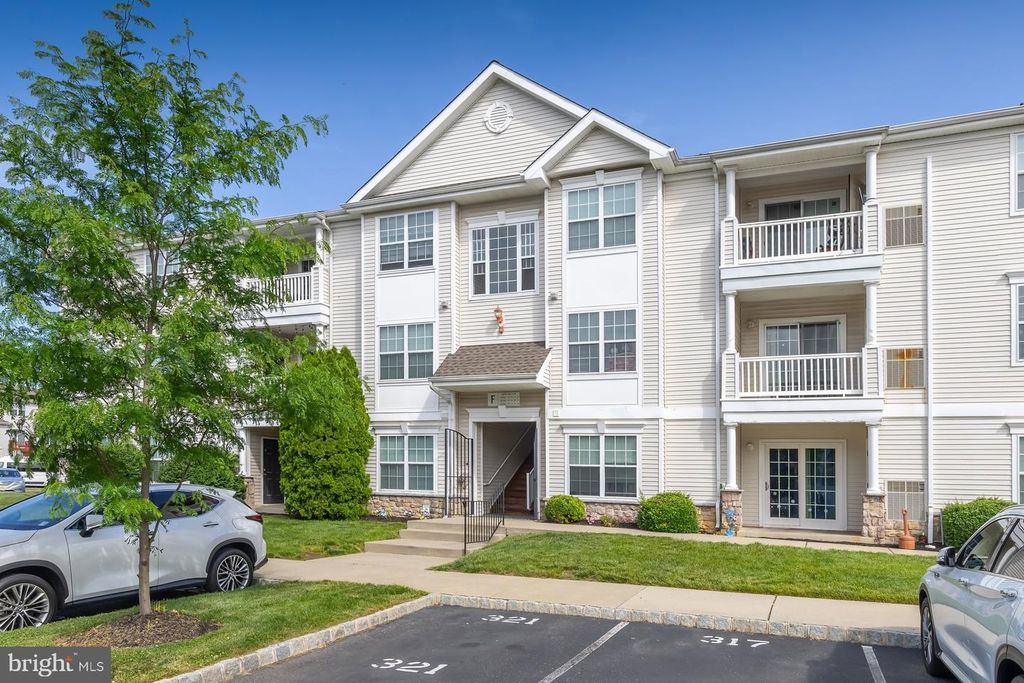 85 HIGHBRIDGE LN, West Deptford, NJ 08086