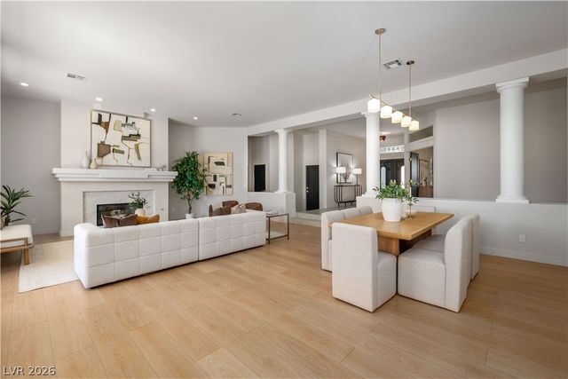 3235 CLIFF SIELER Court, Las Vegas, NV 89117