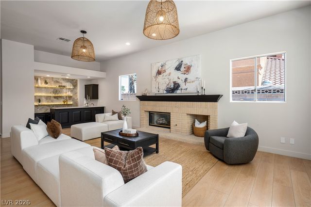3235 CLIFF SIELER Court, Las Vegas, NV 89117