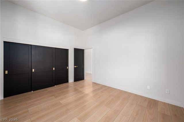 3235 CLIFF SIELER Court, Las Vegas, NV 89117