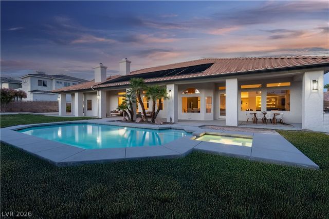 3235 CLIFF SIELER Court, Las Vegas, NV 89117