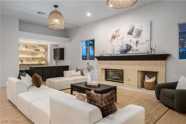 3235 CLIFF SIELER Court, Las Vegas, NV 89117