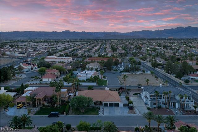 3235 CLIFF SIELER Court, Las Vegas, NV 89117