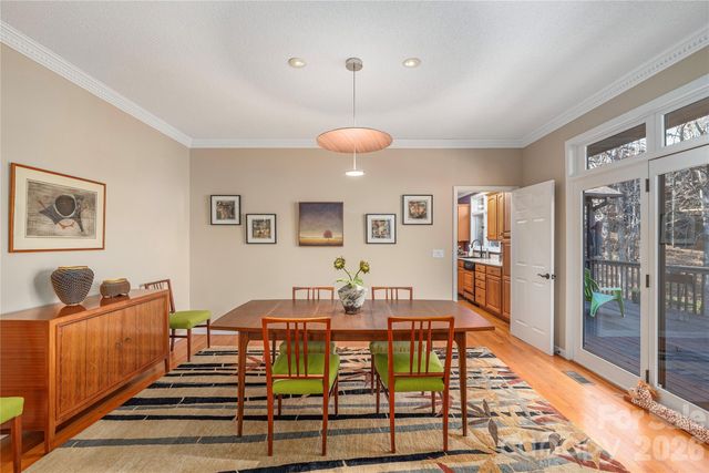 35 Hillcreek Drive, Asheville, NC 28804