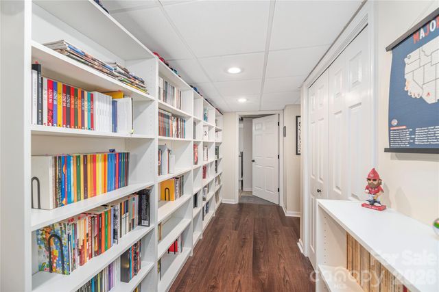 35 Hillcreek Drive, Asheville, NC 28804