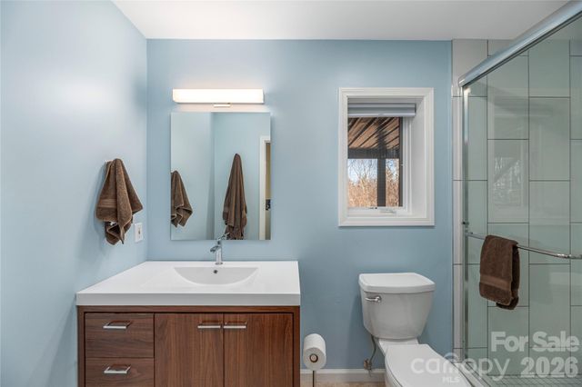 35 Hillcreek Drive, Asheville, NC 28804