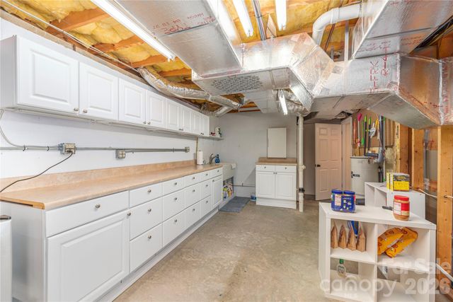 35 Hillcreek Drive, Asheville, NC 28804