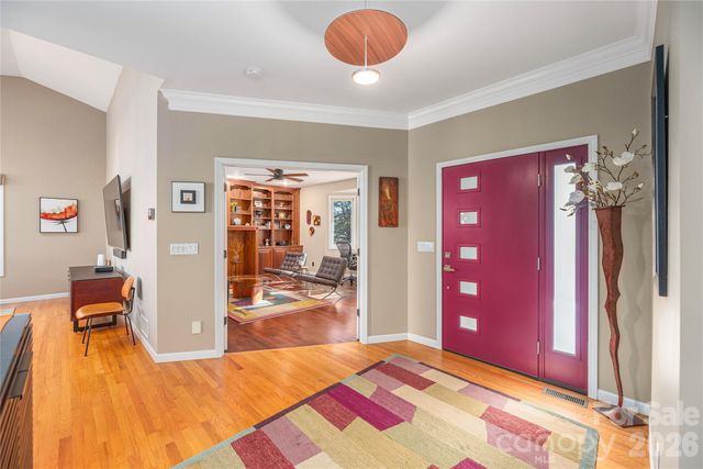 35 Hillcreek Drive, Asheville, NC 28804