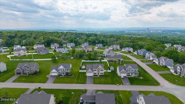46 Haywood Lane, North Greenbush, NY 12198