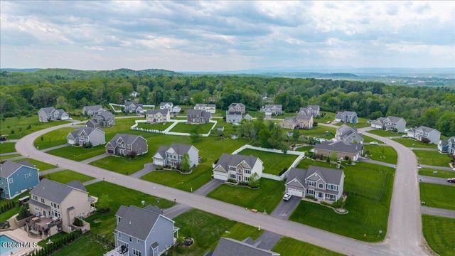 46 Haywood Lane, North Greenbush, NY 12198