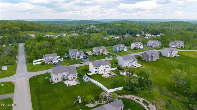 46 Haywood Lane, North Greenbush, NY 12198