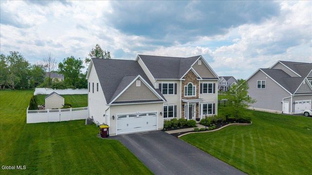 46 Haywood Lane, North Greenbush, NY 12198