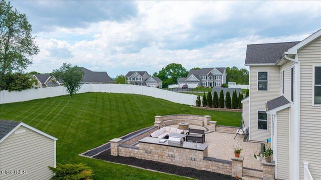 46 Haywood Lane, North Greenbush, NY 12198