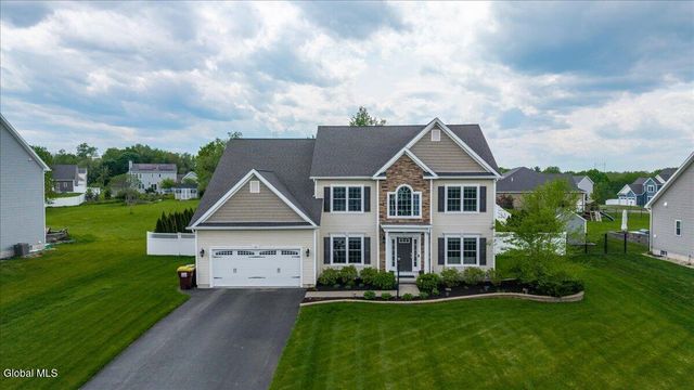 46 Haywood Lane, North Greenbush, NY 12198