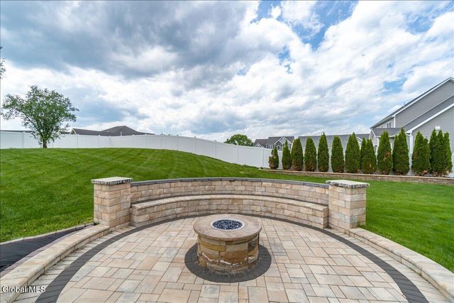 46 Haywood Lane, North Greenbush, NY 12198