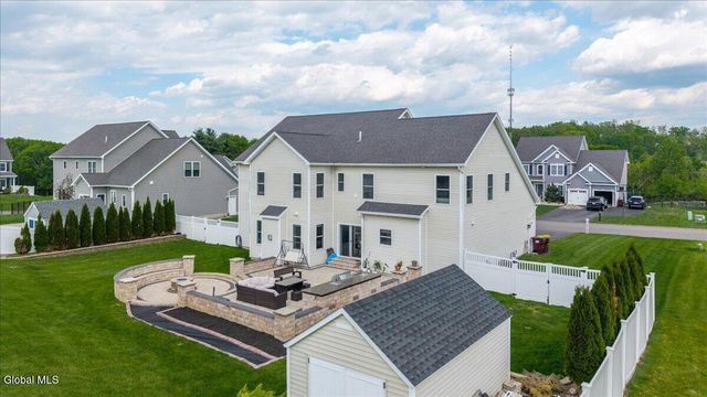46 Haywood Lane, North Greenbush, NY 12198