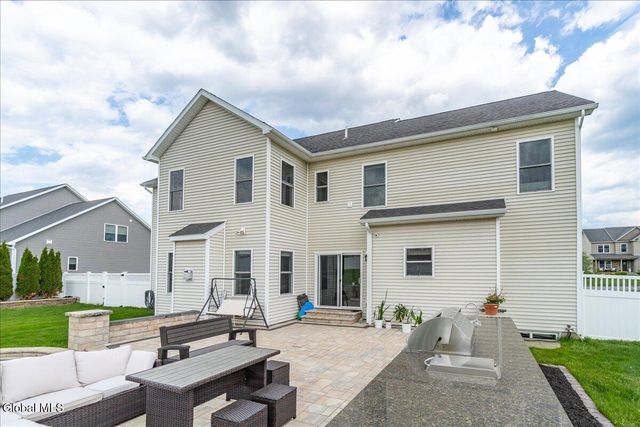 46 Haywood Lane, North Greenbush, NY 12198