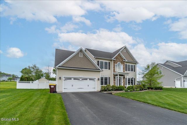 46 Haywood Lane, North Greenbush, NY 12198