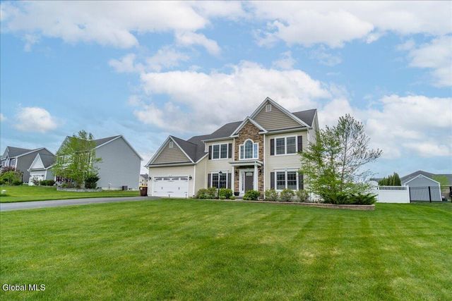 46 Haywood Lane, North Greenbush, NY 12198