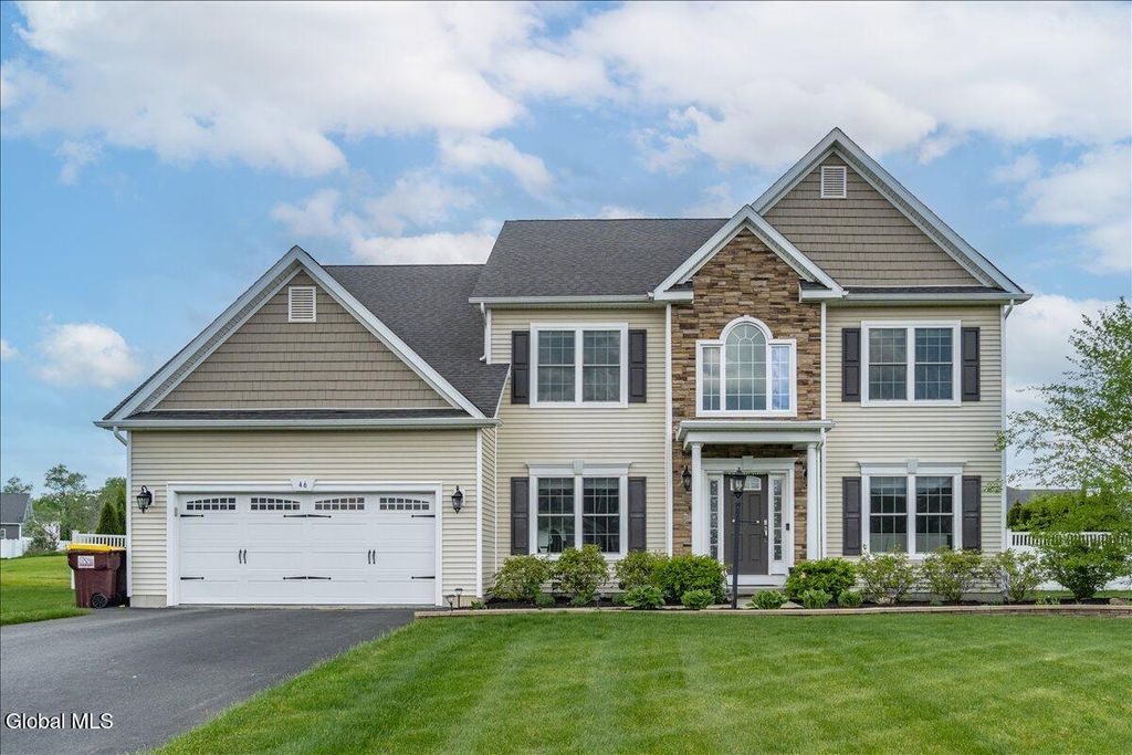 46 Haywood Lane, North Greenbush, NY 12198