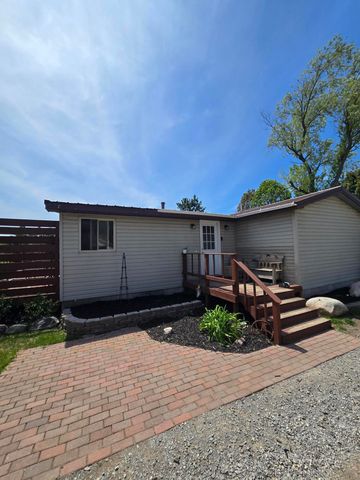 12495 5 Mile Road, Evart, MI 49631