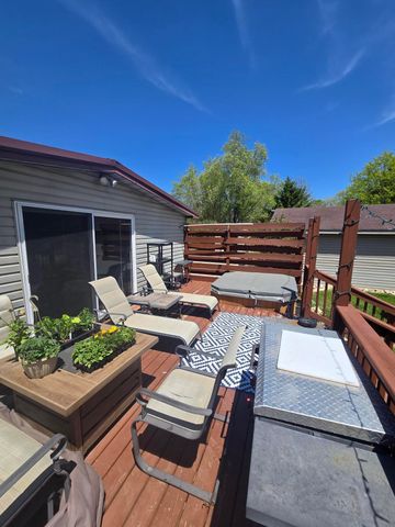 12495 5 Mile Road, Evart, MI 49631