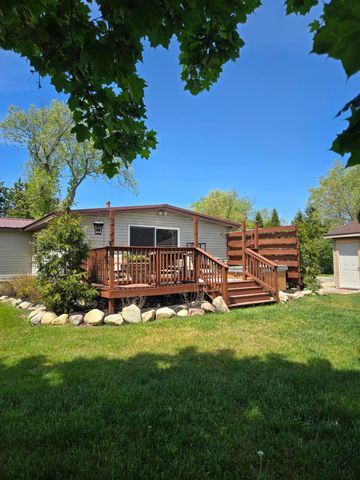 12495 5 Mile Road, Evart, MI 49631